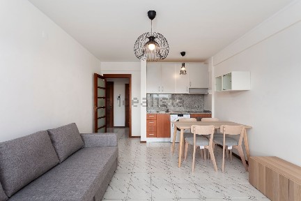 Arrendamento de apartamento T1 na Rua Trás, 157 o