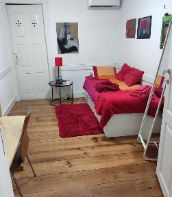 Arrendamento de apartamento T1 na Rua do Barão de Forrester