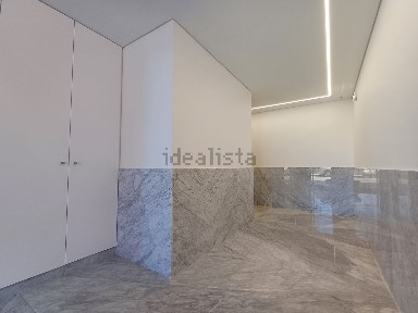 Arrendamento de apartamento T2 na Rua de São Dinis, 128