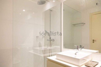 Arrendamento de apartamento T1 na Rua de Cândido dos Reis