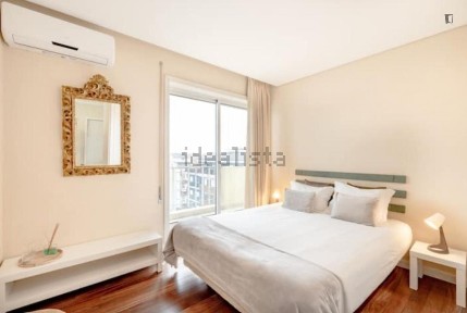 Arrendamento de apartamento T2 na Rua da Constituição