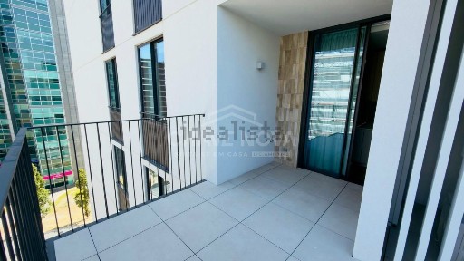 Arrendamento de apartamento T0 na Rua Amélia de Sousa Luz