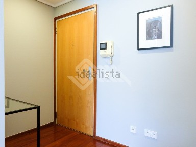 Arrendamento de apartamento T2 na Rua José Gomes Ferreira, 212