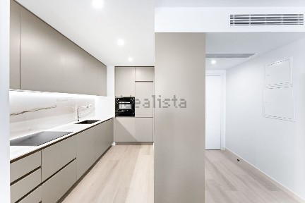 Arrendamento de apartamento T1 na Rua Manuel da Silva Cruz, 157