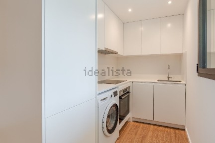 Arrendamento de apartamento T0 na Rua de Pedro Hispano