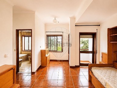 Arrendamento de apartamento T0 na Rua Manuel Gonçalves Lage