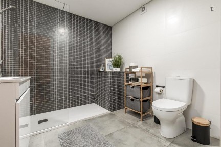 Arrendamento de apartamento T0 na Rua das Fontainhas