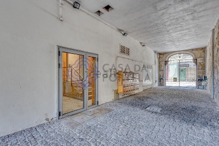 Arrendamento de apartamento T0 na Rua Formosa, 201