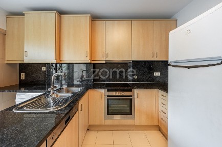 Arrendamento de apartamento T3 na Rua do Senhor, 627