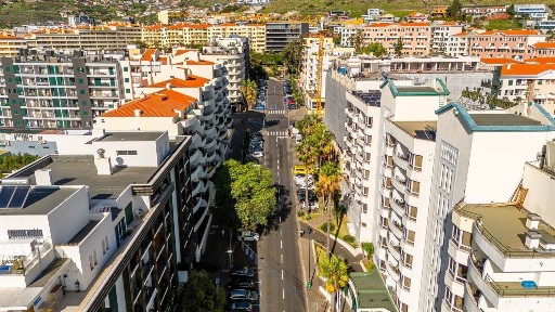 São Martinho, Ajuda - Amparo - Piornais, Rua do Vale da Ajuda