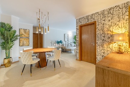 Arrendamento de apartamento T2 na Rua Padre Agostinho de Freitas