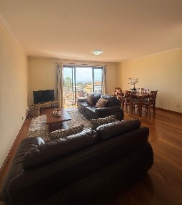 Arrendamento de apartamento T2 na Rua da Quintinha de São João s/n
