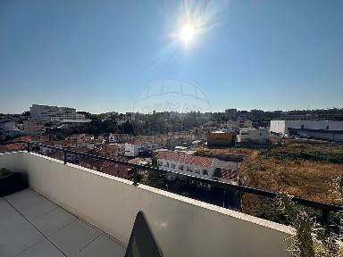 Arrendamento de apartamento T3 na Rua Damião de Góis