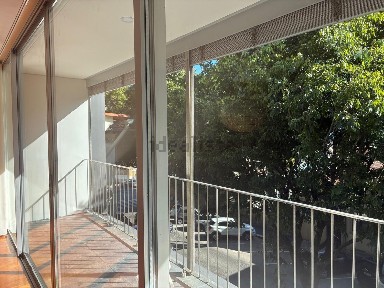 Arrendamento de apartamento T4 na Rua do Teatro, 150