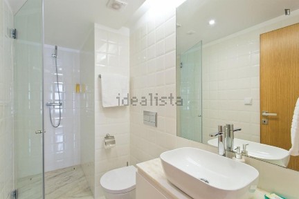 Arrendamento de apartamento T1 no Largo do Doutor Tito Fontes