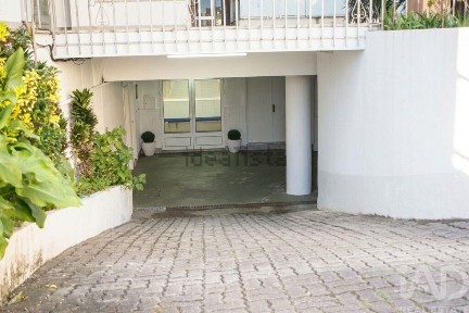 Espaço comercial à venda em Valença - Cristelo Covo - Arão