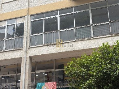 Espaço comercial à venda em Monção