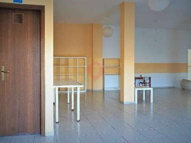 Espaço comercial à venda em Monção