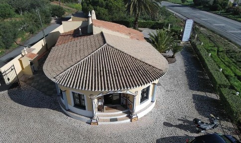 Escritório à venda na Golfe Santo António