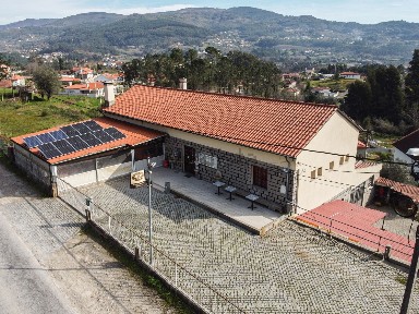 Espaço comercial à venda em Via das Pedras Finas, 1890