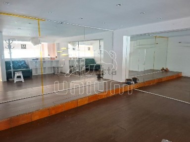 Espaço comercial à venda em Caminha e Vilarelho