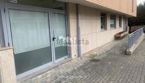 Espaço comercial à venda na Meadela