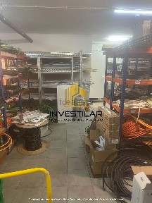 Espaço comercial à venda em Santa Marta de Portuzelo