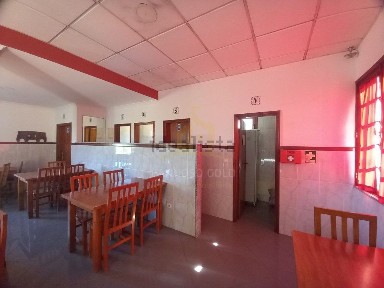 Espaço comercial à venda em Arcozelo