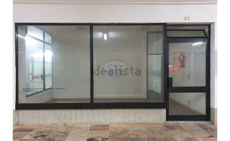 Espaço comercial à venda na Rua Cerqueira Gomes