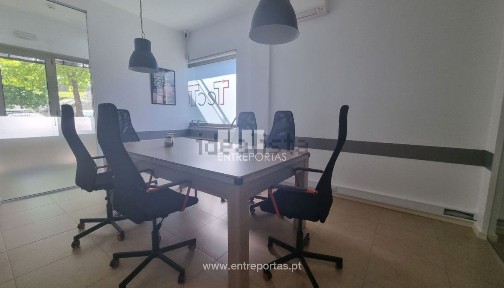 Espaço comercial à venda na Santa Maria Maior