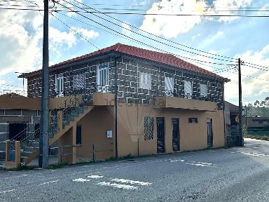 Arrendamento de espaço comercial na Rua de São Bartolomeu