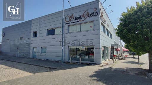 Restaurante, estabelecimento para trespasse na Rua Sol Poente
