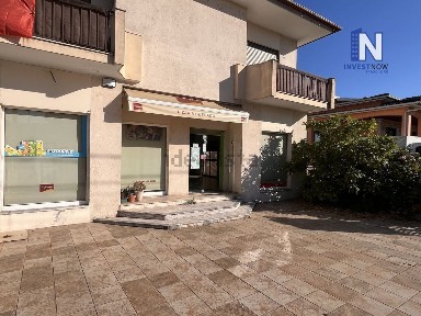 Arrendamento de espaço comercial na Rua 1 Lugar do Faial