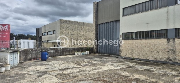 Arrendamento de armazém na Rua da Industria, 4