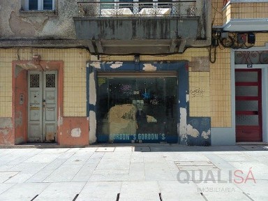 Arrendamento de espaço comercial na Rua de São Vicente