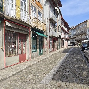 Oliveira - São Paio - São Sebastião, Rua Rainha Dona Maria II, 71