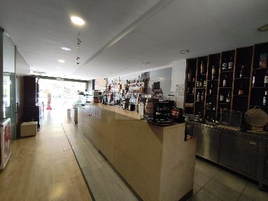 Pastelaria, snack bar para trespasse na Rua de Rodilhões