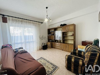 Apartamento T3 à venda em Santiago Maior e São João Baptista