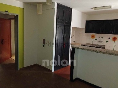 Apartamento T2 à venda na Rua Antonio Sergio, 13