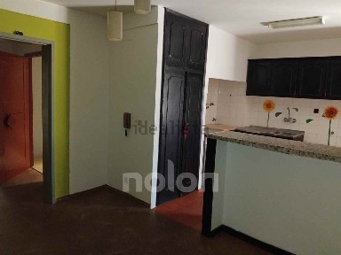 Apartamento T2 à venda na Rua Antonio Sergio, 13