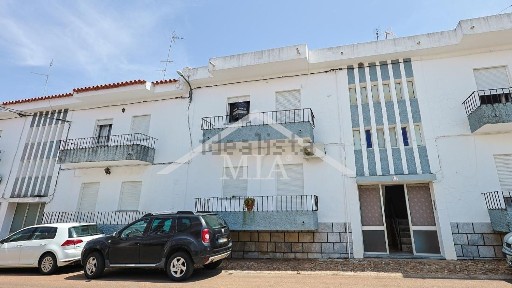Apartamento T3 à venda no Bairro Ferragial Rua de Angola