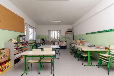 Espaço comercial à venda na Cavadas - Cavaquinhas - Vale de Carros
