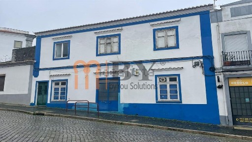 Apartamento T5 à venda na Rua Dom Frei Manuel do Cenaculo