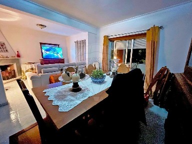 Apartamento T3 à venda na Praceta do Mestre Joaquim Mata