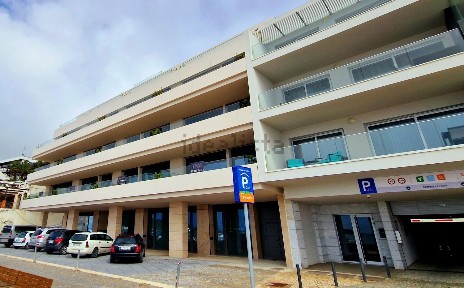 Espaço comercial à venda na Avenida dos Naufragos, 36