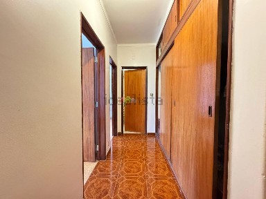 Apartamento T4 à venda em Santiago Maior e São João Baptista