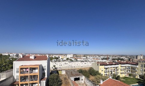 Apartamento T2 à venda na Rua General Teofilo da Trindade, 96