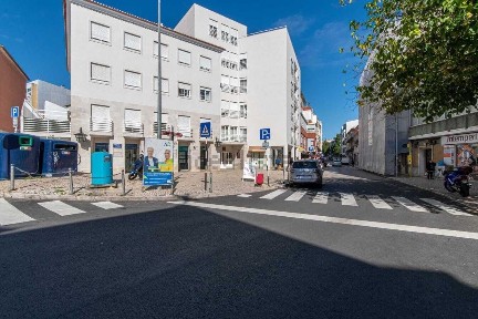 Espaço comercial à venda na Rua Capitão Leitão