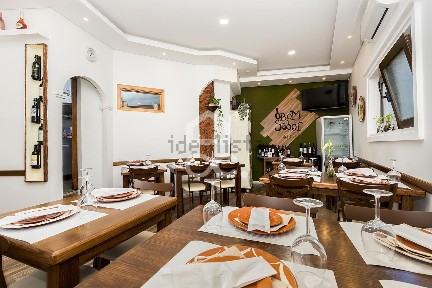 Espaço comercial à venda na Rua Nossa Senhora da Albergaria s/n