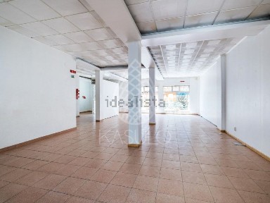 Espaço comercial à venda na Rua Catarina Eufémia